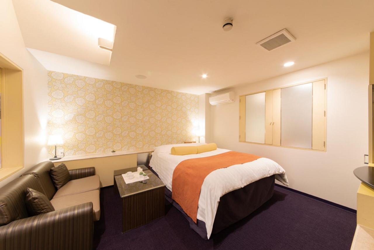 Hotel Chapel Sweet (Adults Only) Kobe Exterior photo